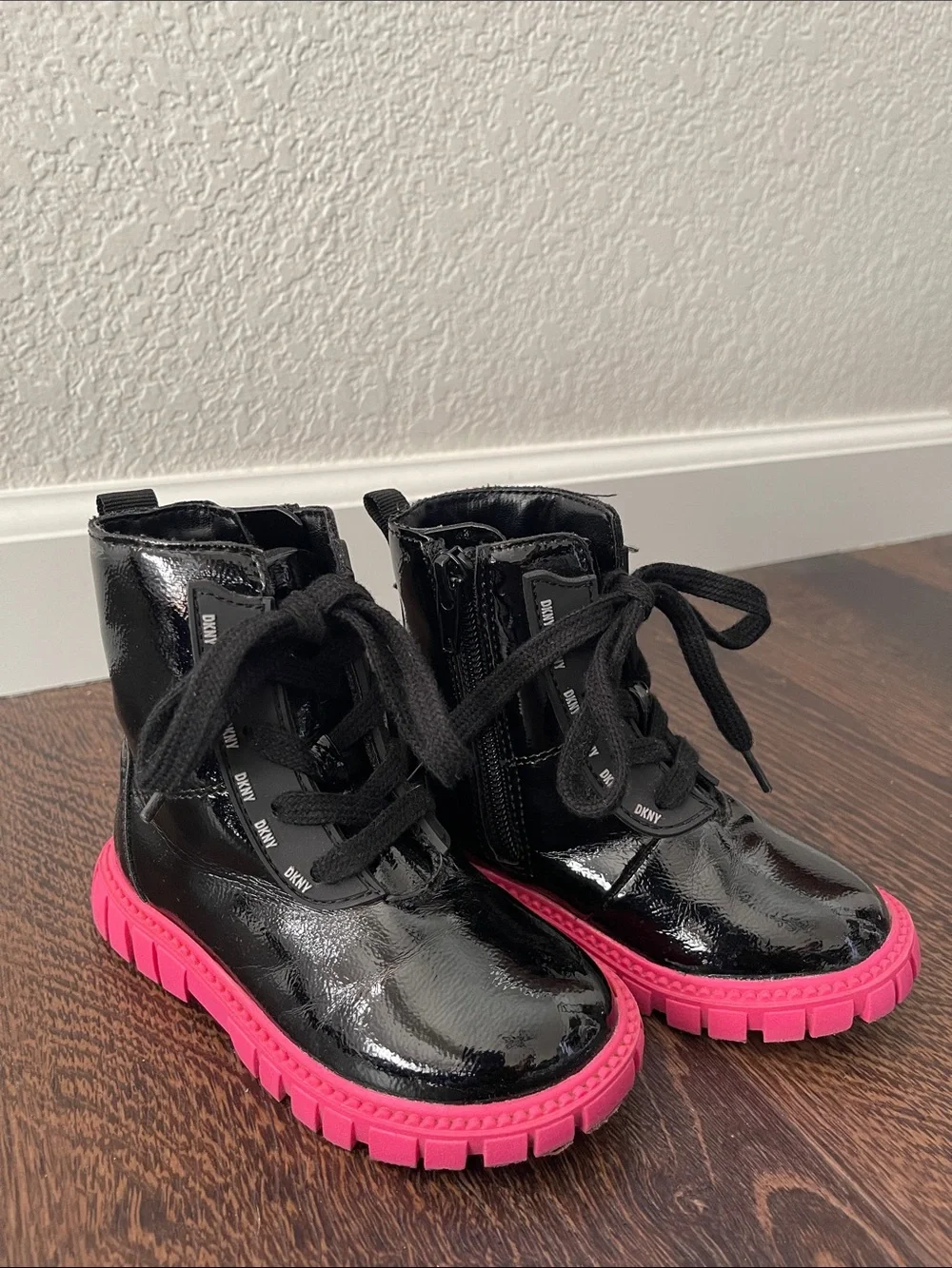 DKNY Toddler Girls Carrie Combat Zipper Closure Lace-Up Boots size 7 toddler